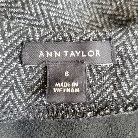 Ann Taylor Herringbone Tailored Dress Size 6 - Picture 5 of 6